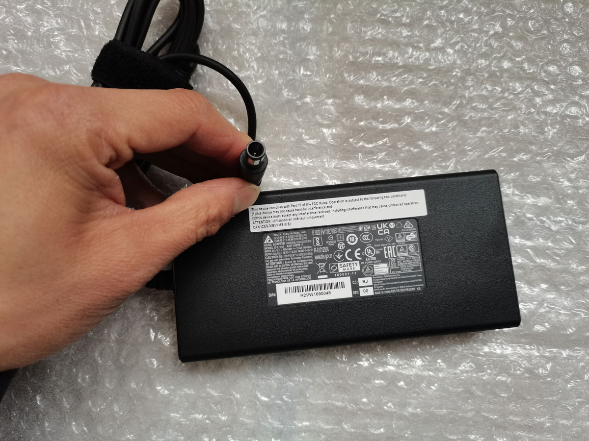 Adaptateur secteur AC 19,5 V 9 - Pc Gaming Uk avis et prix