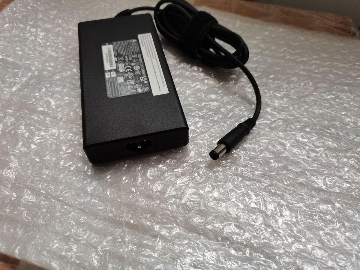 Adaptateur secteur AC 19,5 V 9 - Pc Gaming Uk avis et prix