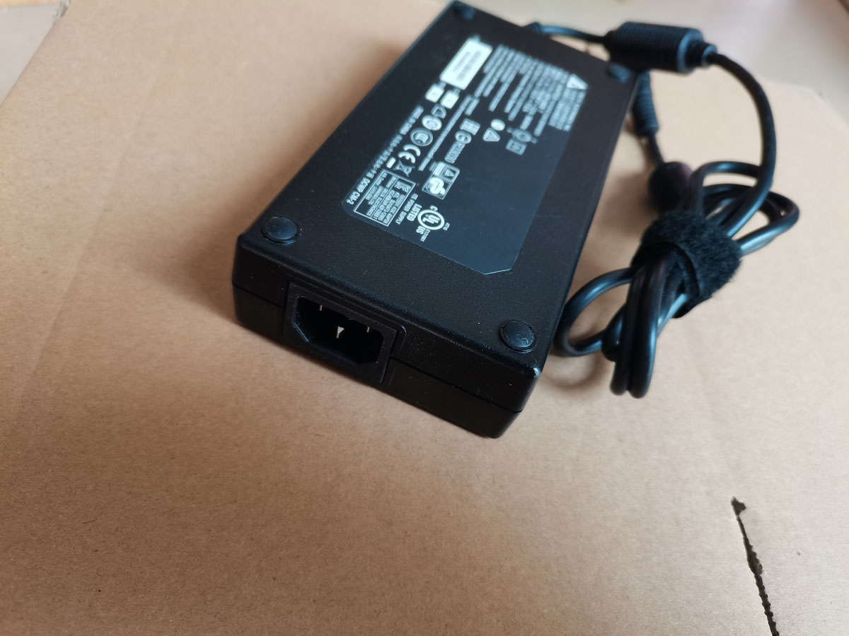 Adaptateur secteur OEM Delta 2 - Pc Gaming Uk avis et prix